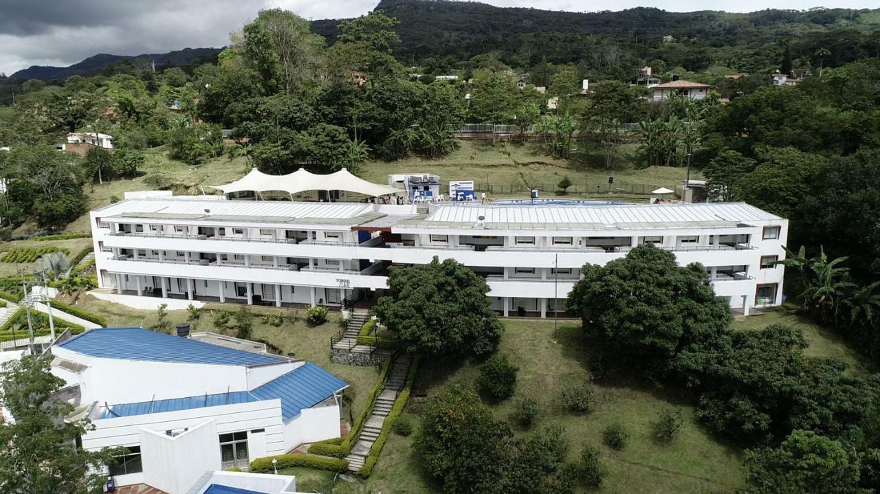 Centro Vacacional Canapro Chiminigagua Hotel Moniquira Exterior photo